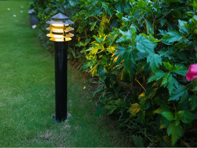Lamp posts for lawn
